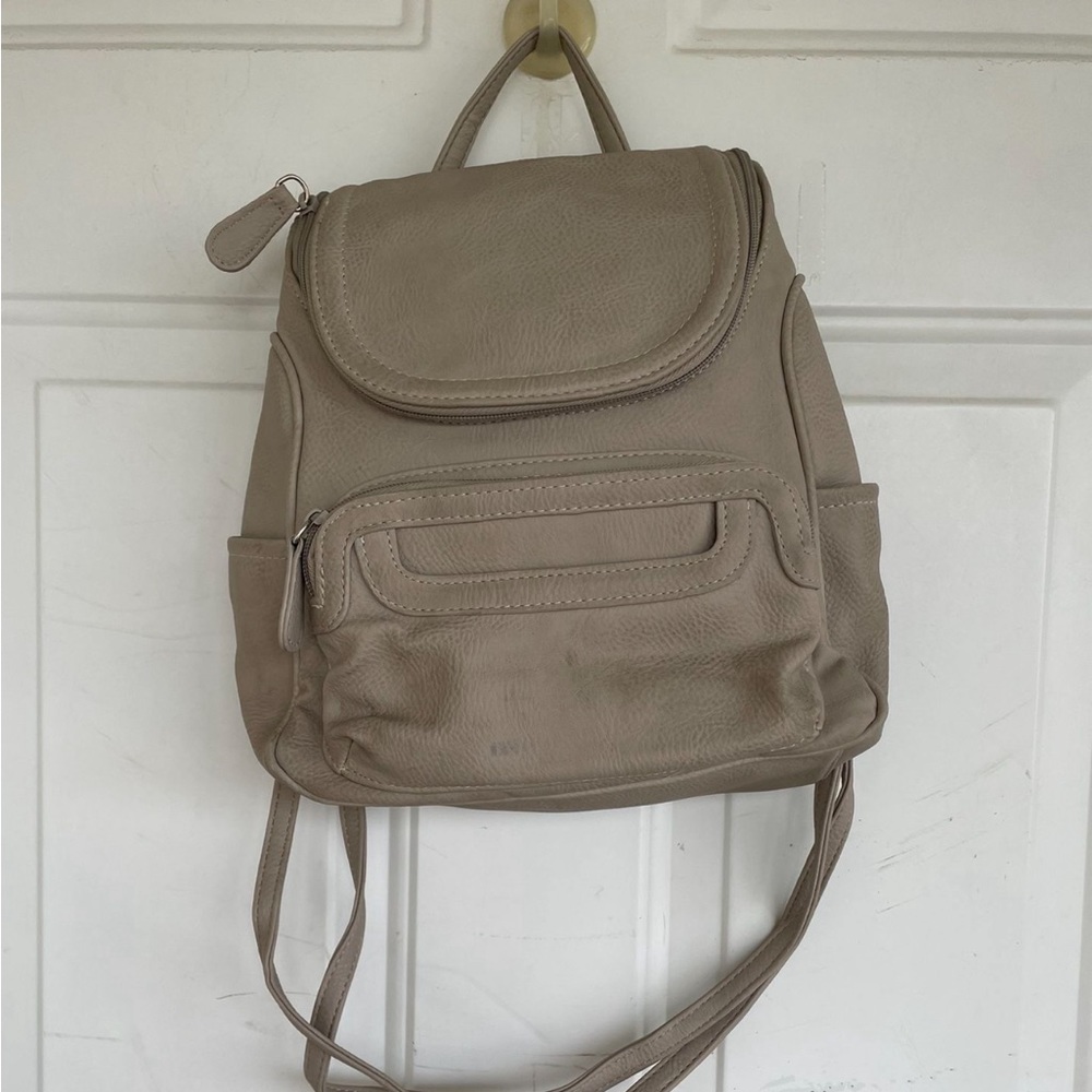 MultiSac handbag/backpack in tan PU leather,10”X12” with 8 pockets